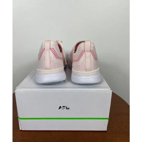 APL: Athletic Propulsion Labs Techloom Breeze Sneakers Size 7